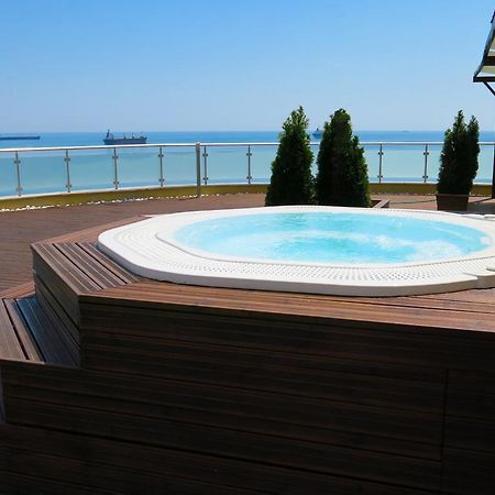 Family Hotel Albizia Beach Varna ภายนอก รูปภาพ