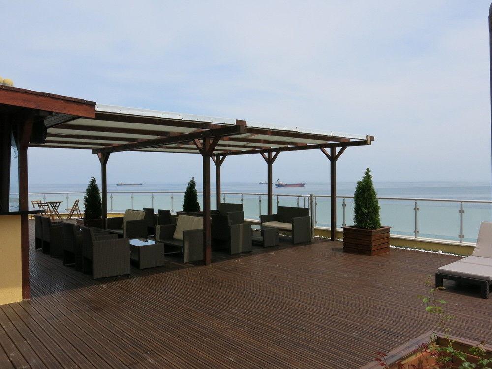 Family Hotel Albizia Beach Varna ภายนอก รูปภาพ