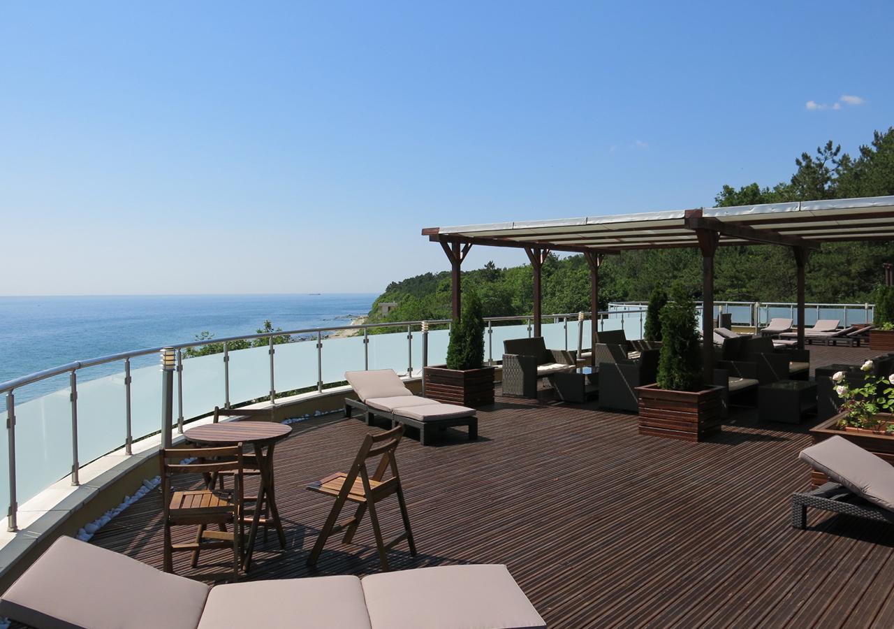 Family Hotel Albizia Beach Varna ภายนอก รูปภาพ
