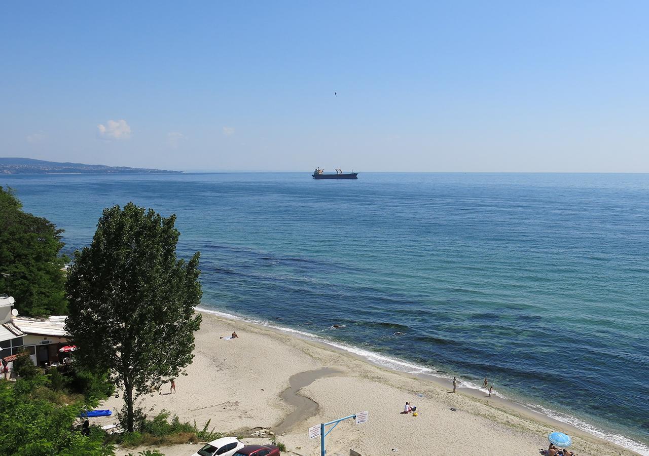 Family Hotel Albizia Beach Varna ภายนอก รูปภาพ
