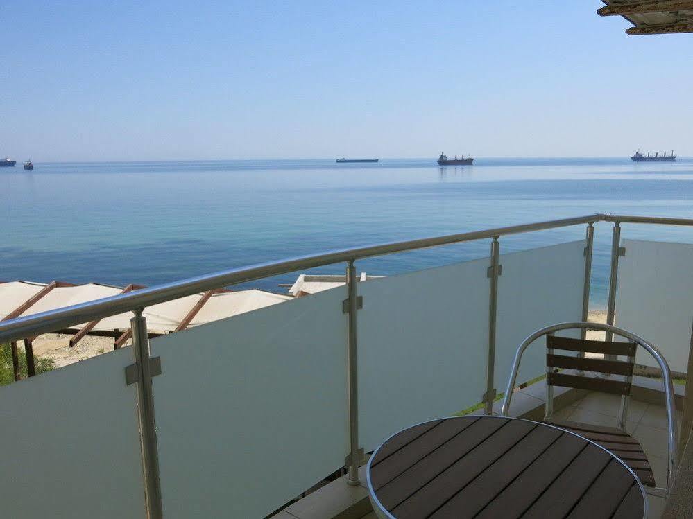 Family Hotel Albizia Beach Varna ภายนอก รูปภาพ